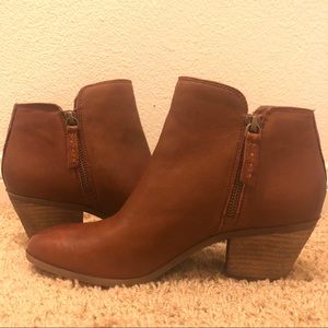 FRYE Judith Zip Leather Bootie